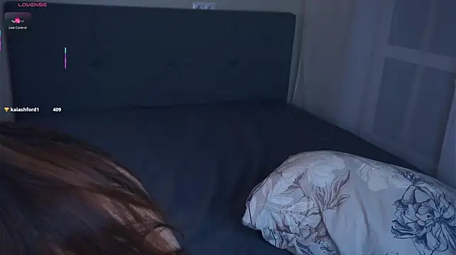 JiRylant - spank that juicy ass and play w tongue😋