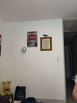 NiaCrawfordd