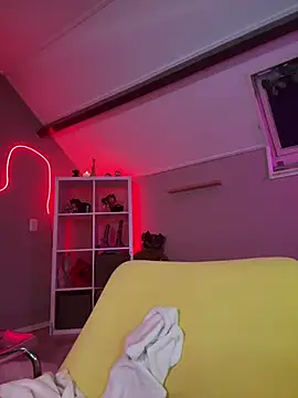CarolaDrago - 8 min to control-BurnMyPussyWithYourVibz