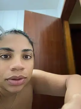 Morenacarioca3 - Ajudem