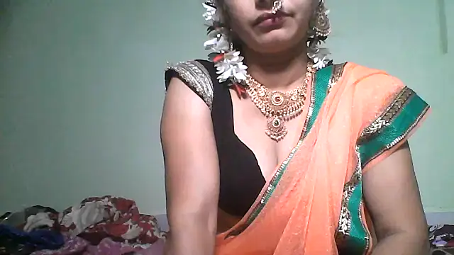 Komal_Bhabhi4u - pussy lick 3 minutes