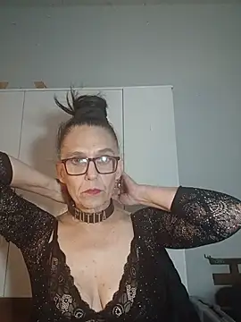 Ladykatheryna - Masrurbacion anal desnuda