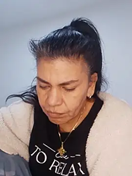 Jennifer_squirt1 - Tres Deseos