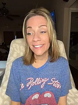 EdenDelilah1 - Play with Pussy