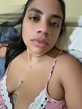 Morenacarioca3 - Ajudem