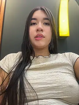 Salome-rojas - 😈RIDE YOUR COCK IN PUBLIC + CREAMY🥵💦
