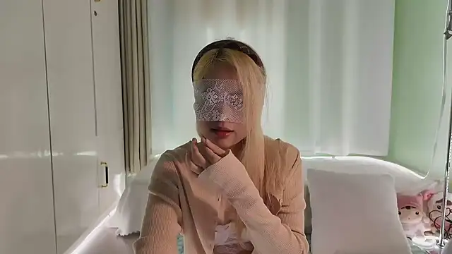 Bonbonnn64 - Make me be your whore 👅