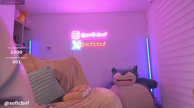 Sofi_sc - FUCK GLASS TOY IN ASS