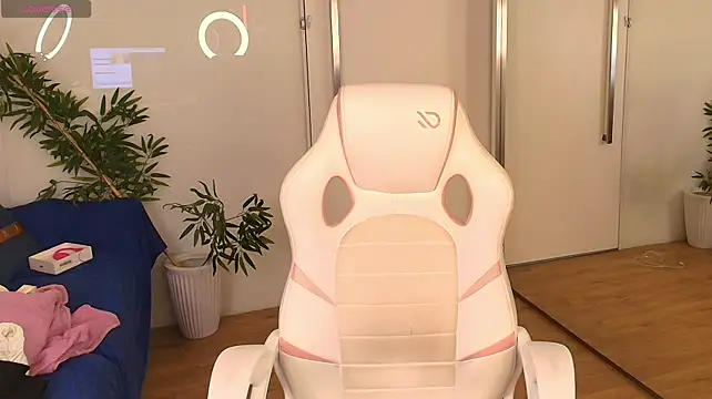 Naya_Milano