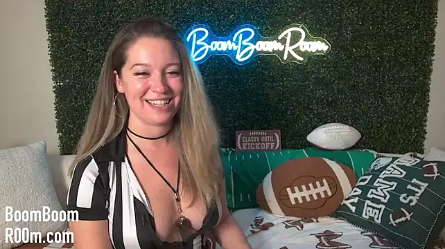 Boomboomr00m - Naked Oil Show