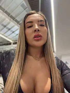 Alexa_seexy1 - Fucking or pussy in the public bathroom