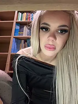 AlyssaFoxx_ - Pants OFF & DOGGY NOWWW‼️🔥