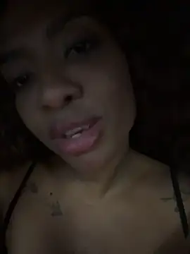 Angel_preta - Siririca no carro
