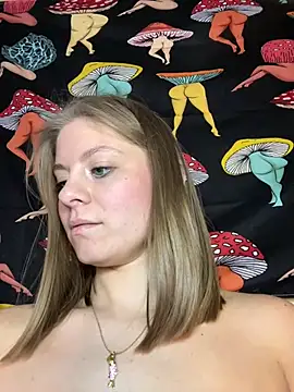 KatelynBabbyy - strip me nakeeddd