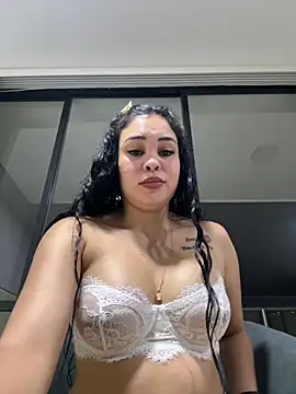FOX_LATINA - Undress me on the balcony😈🤫🤫🤫