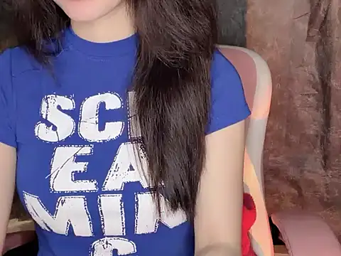 Uri_sexy - show breasts