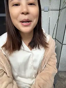 YaoYao8888 - 脱掉内衣直播2分钟