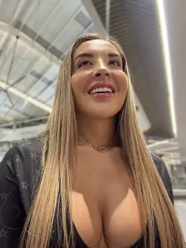 Alexa_seexy1 - Fucking or pussy in the public bathroom