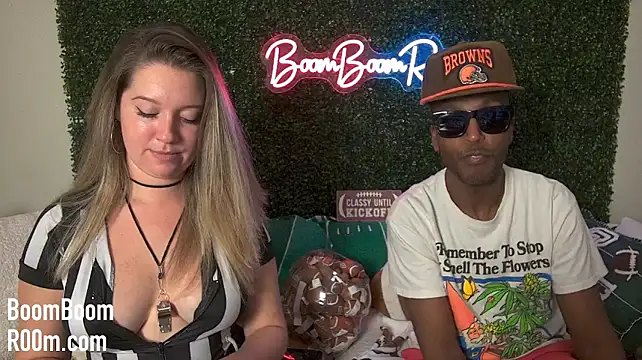 Boomboomr00m - Naked Oil Show