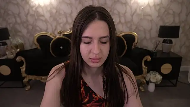 AlesiaDessmond - show tits