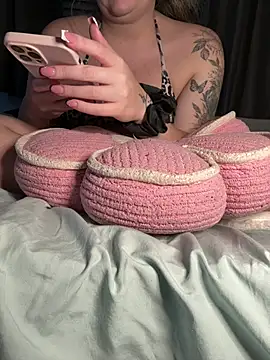 Femmefatalebabe - Naked