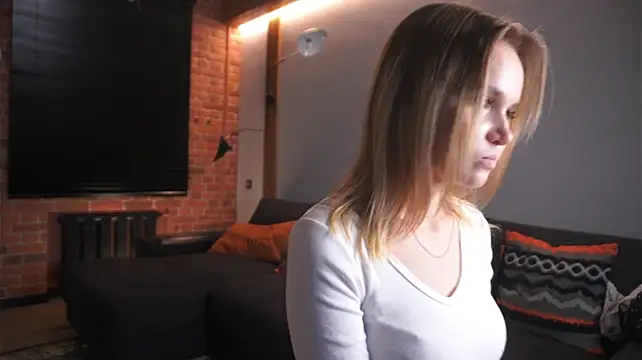 Coco_schanel - Wiggle my bra