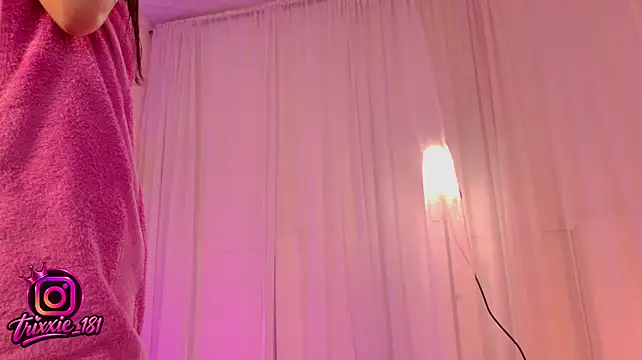 Trixxie_18 - ride the torso trixxie