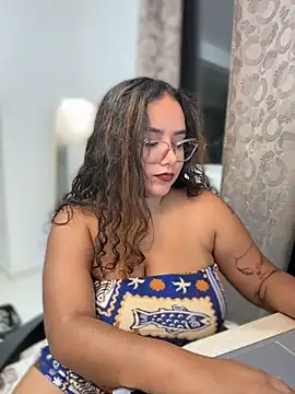 CurlyGirl_1 - Cowgirl?