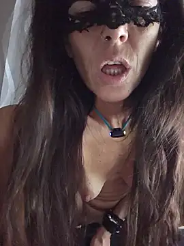 EmySkinny85