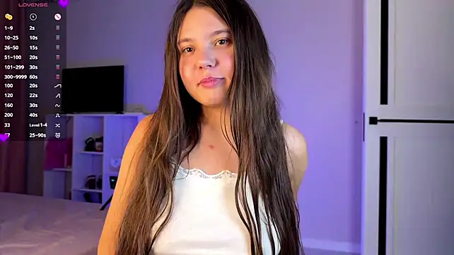 LunaHuurt - naked boobs (10 min)