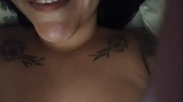 Kittysweetieprrr - Masturbacion con dildo y plug anal
