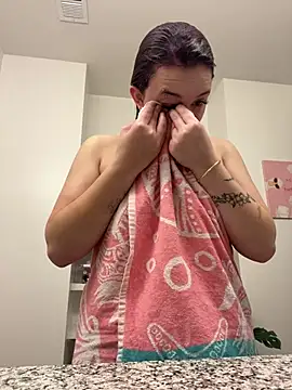 ErikaLuvX - shower + rub soap all over body