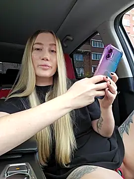 SvetLive - Big squirt in car 💦💦💦