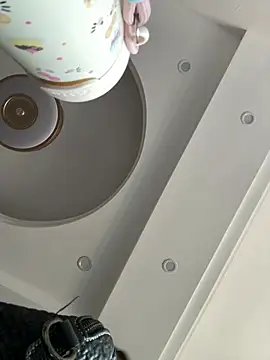 Amy1688 - 脱内裤直播一分钟