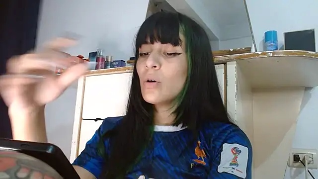 Chloe_paytone - fingers in