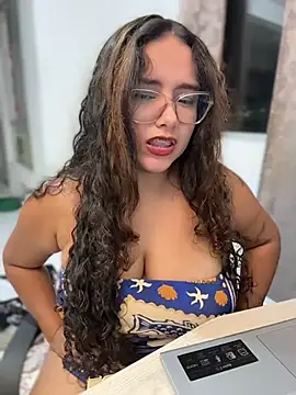 CurlyGirl_1 - Cowgirl?
