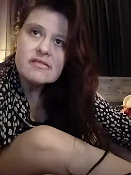 JulieetteLatte - 🌺Rub pussy while moaning