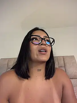 Nicolegh_ - Finger in ass and domi in clit 🔥🍑