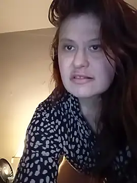 JulieetteLatte - 🌺Rub pussy while moaning