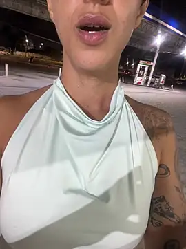 Brunaferrazz - 🔥 GOZAR NO POSTO DE GASOLINA