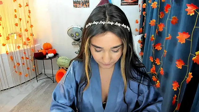 GoldenHeart_1 - wear a robe without a bra