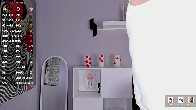 Alice_Taylori - Take off bra under top