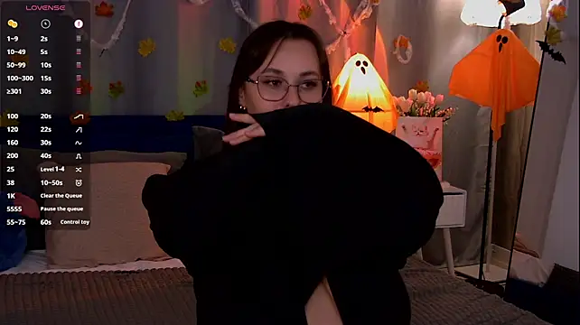 Queen_Monica_ - 7 slapp my ass