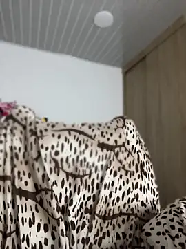 ScarletDarkMuse - spitting and bouncing breasts