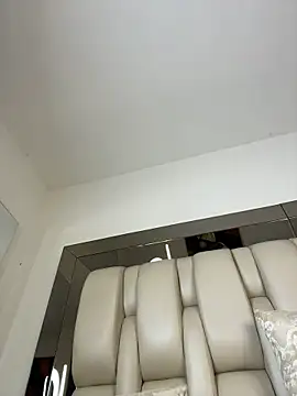 ALISSON_FOXXX1 - domi inside in pussy