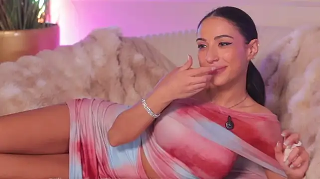 Anais_Bloom - Get Me Hot