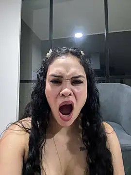 FOX_LATINA - Undress me on the balcony😈🤫🤫🤫