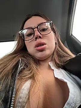 Jucie_Boom - RSIKY SHOW MY BOOBIES OPENDOOR🥵
