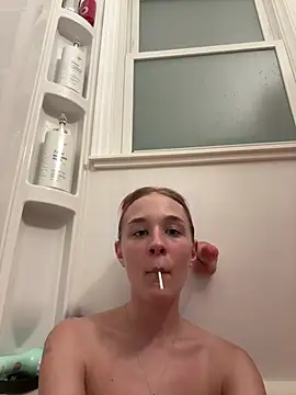 SexySkiBunny - Get naked