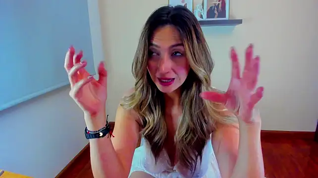 Velourmuse - Nora fox 3 min+rub clit😏✨
